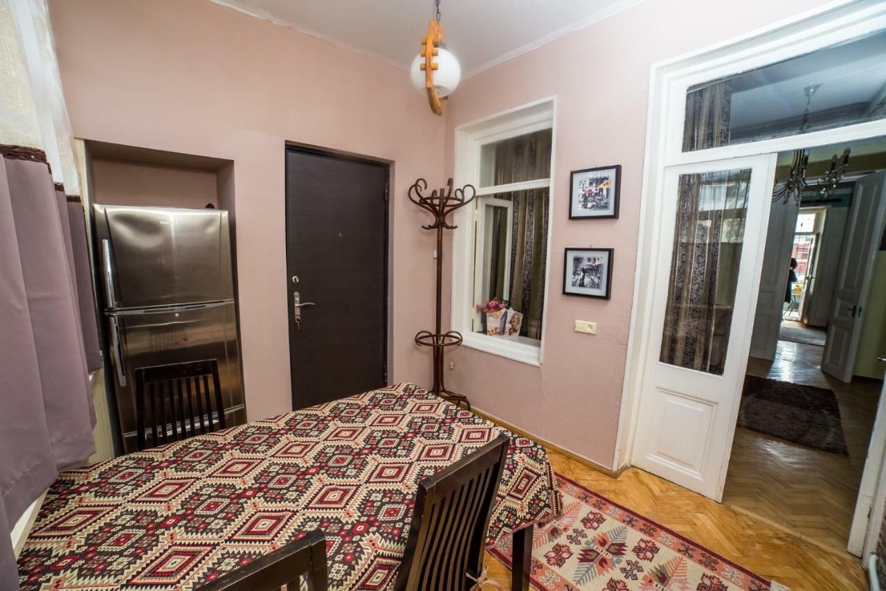 Gold District Apartment Tiflis Dış mekan fotoğraf